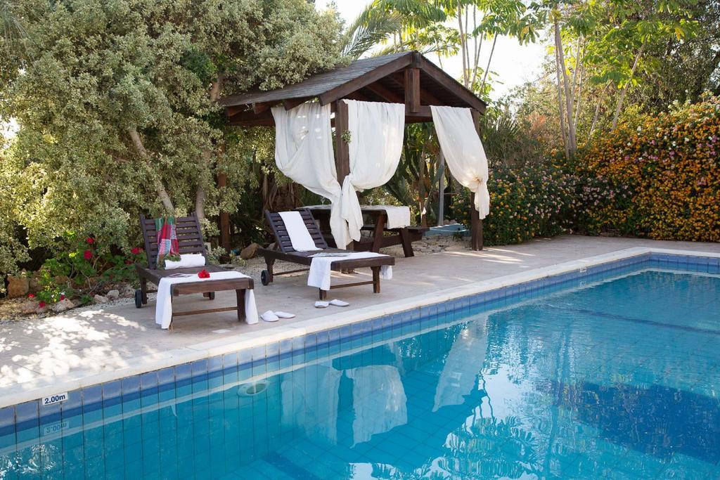Coral Bay Sunkiss Villa Экстерьер фото