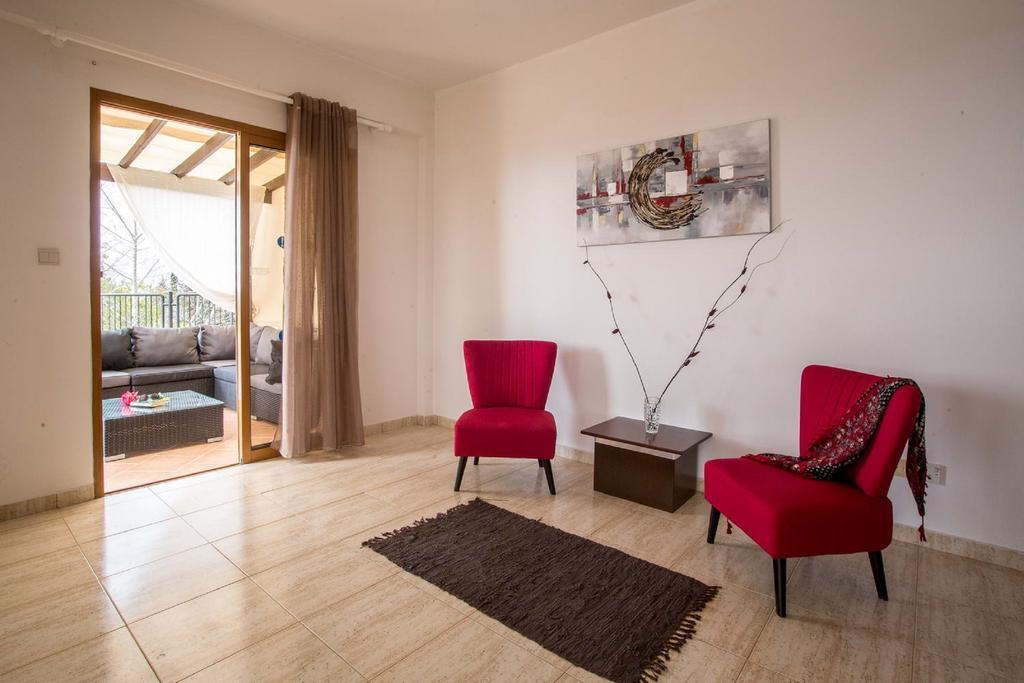 Coral Bay Sunkiss Villa Экстерьер фото